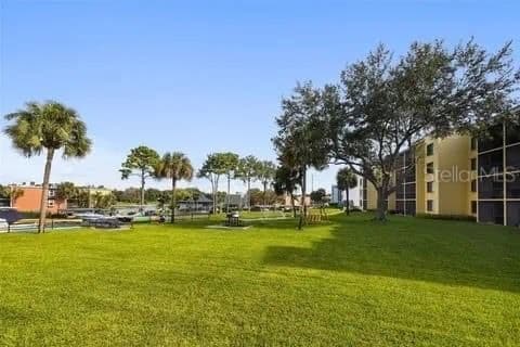 2424 TAMPA BAY
