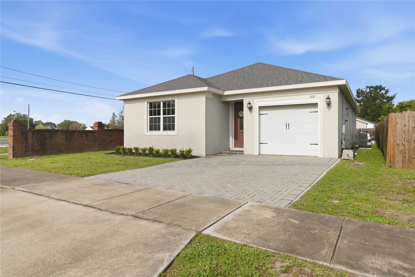 508 HIBISCUS COVE
