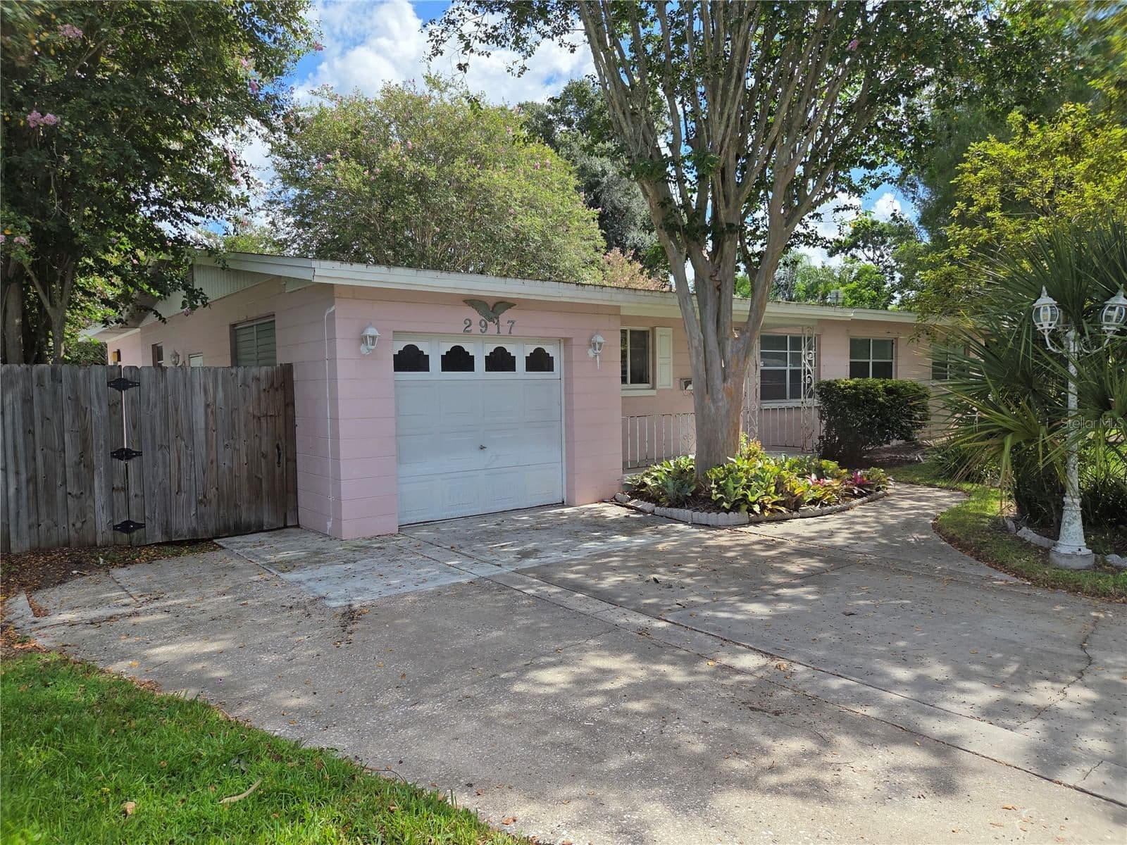 2917 VINE