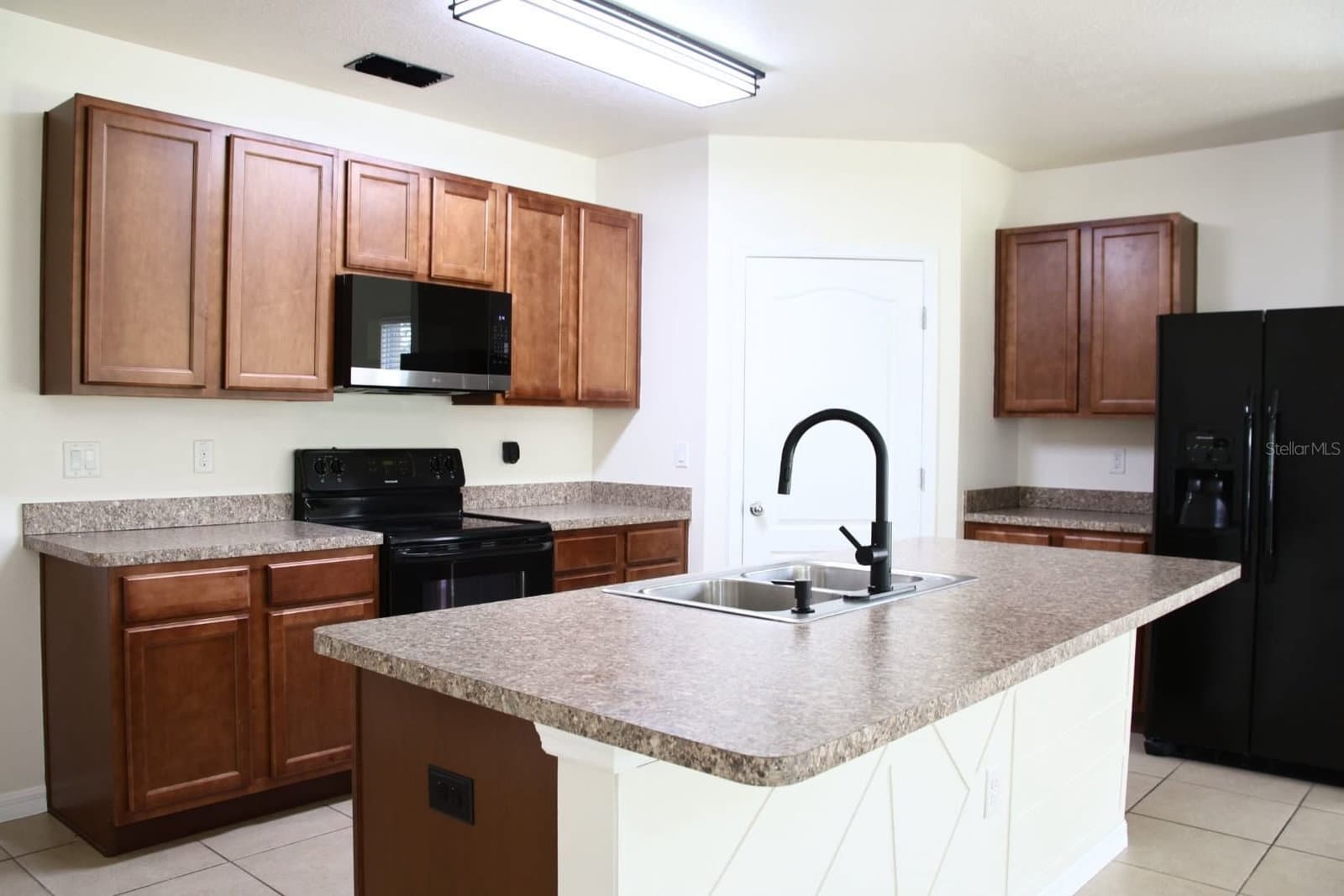 3238 BAYOU BAY
