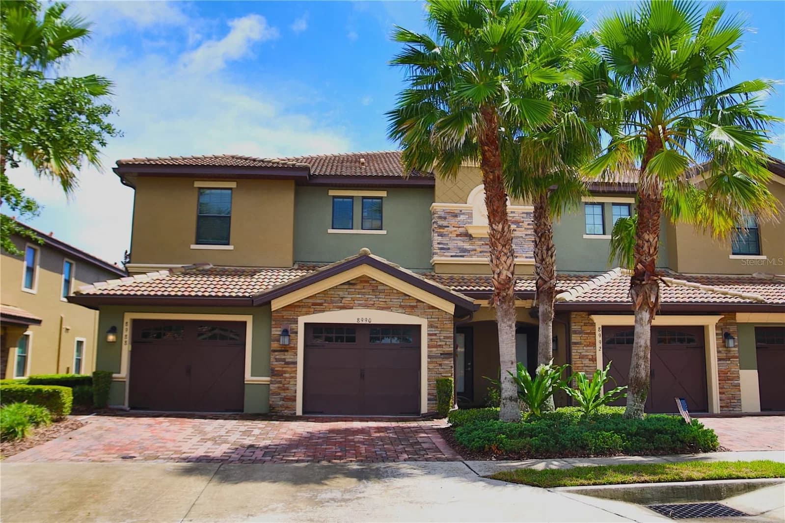 8990 AZALEA SANDS Lane