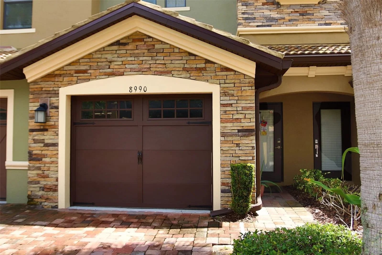 8990 AZALEA SANDS Lane
