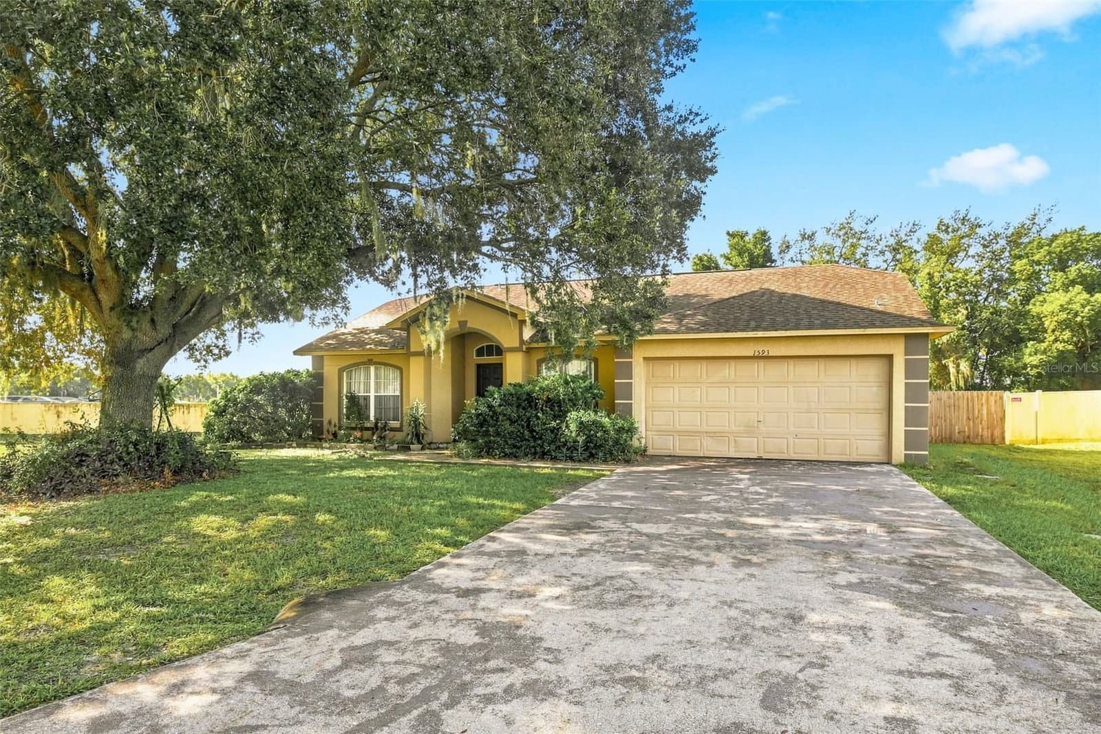 1593 WATSON OAKS