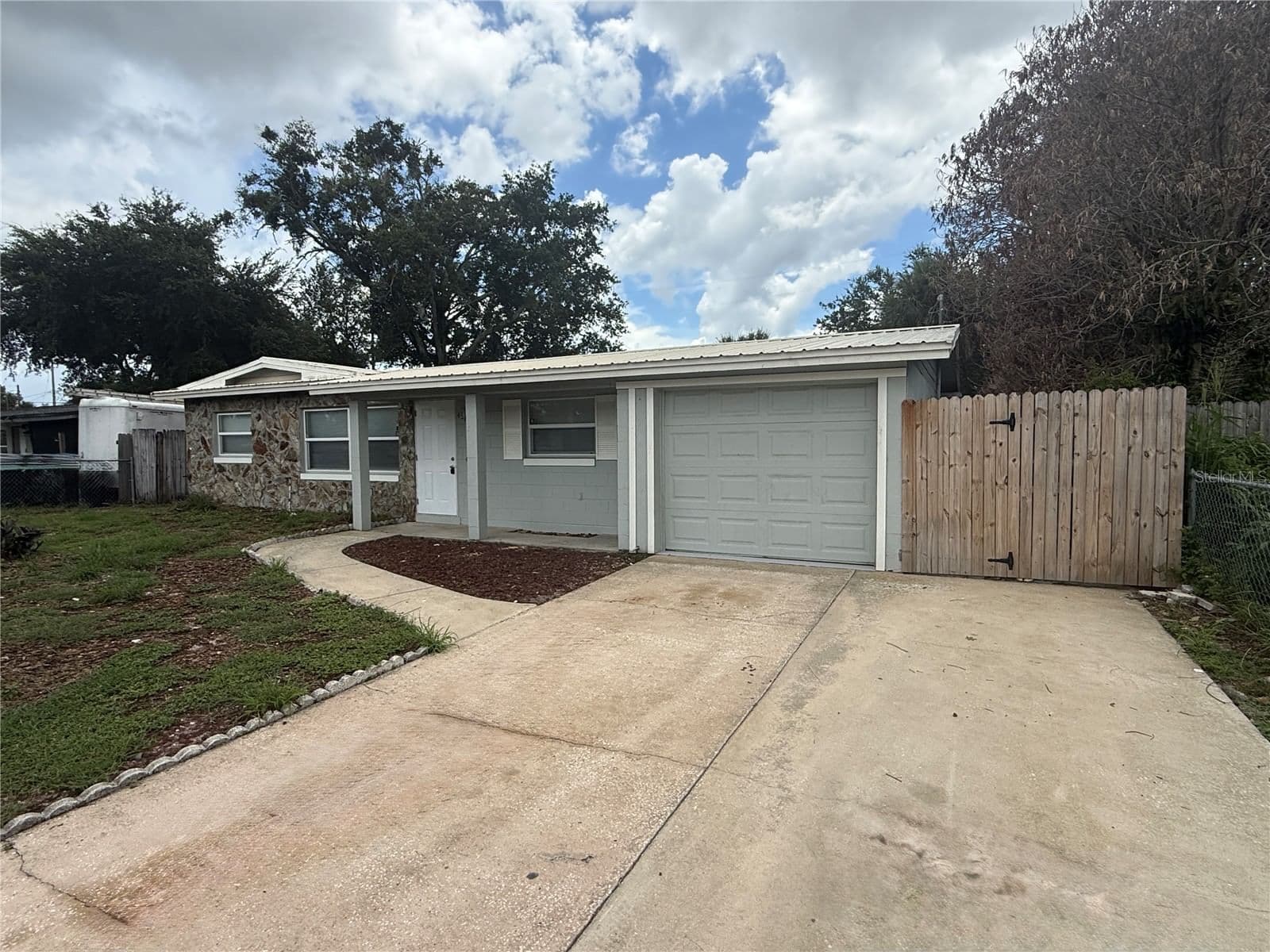 6308 RAVINNIA