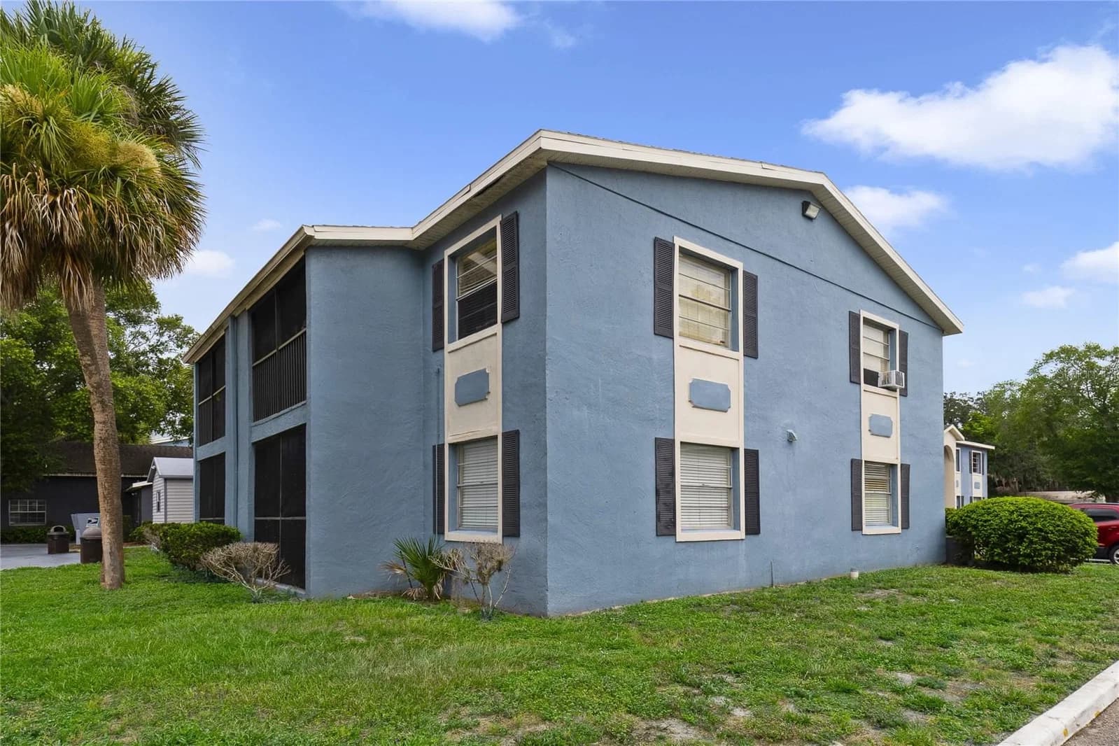 2541 ALAFAYA Trail #77