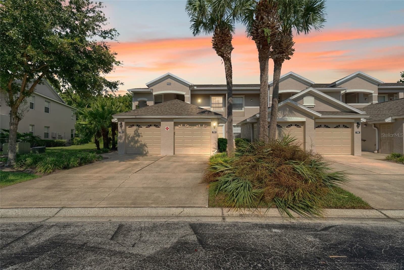 9416 MYRTLE CREEK