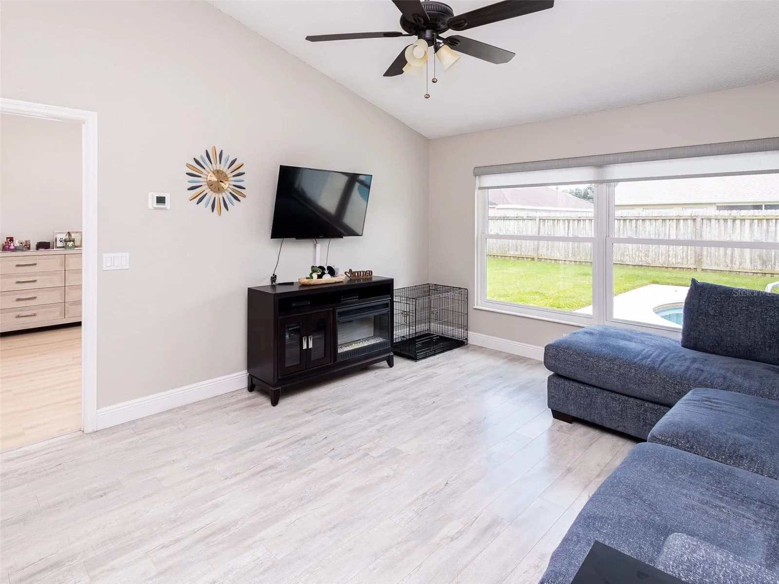 2540 ROLLING BROAK Drive