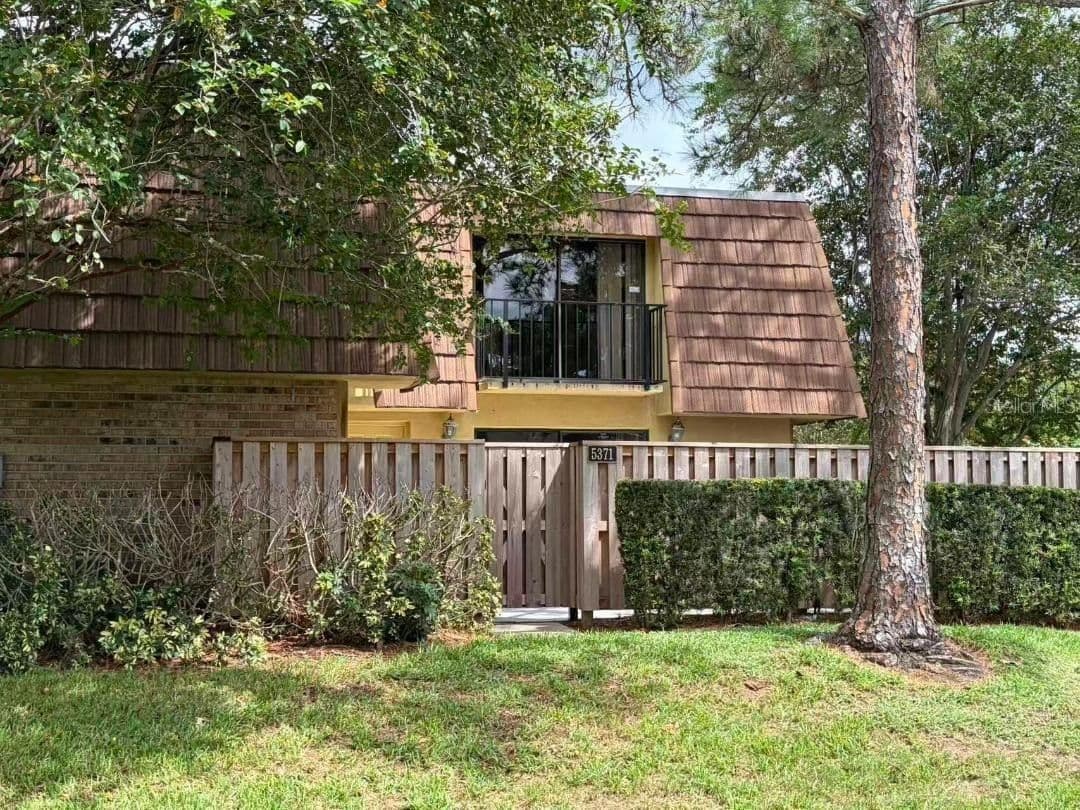 5371 BAMBOO Court #401