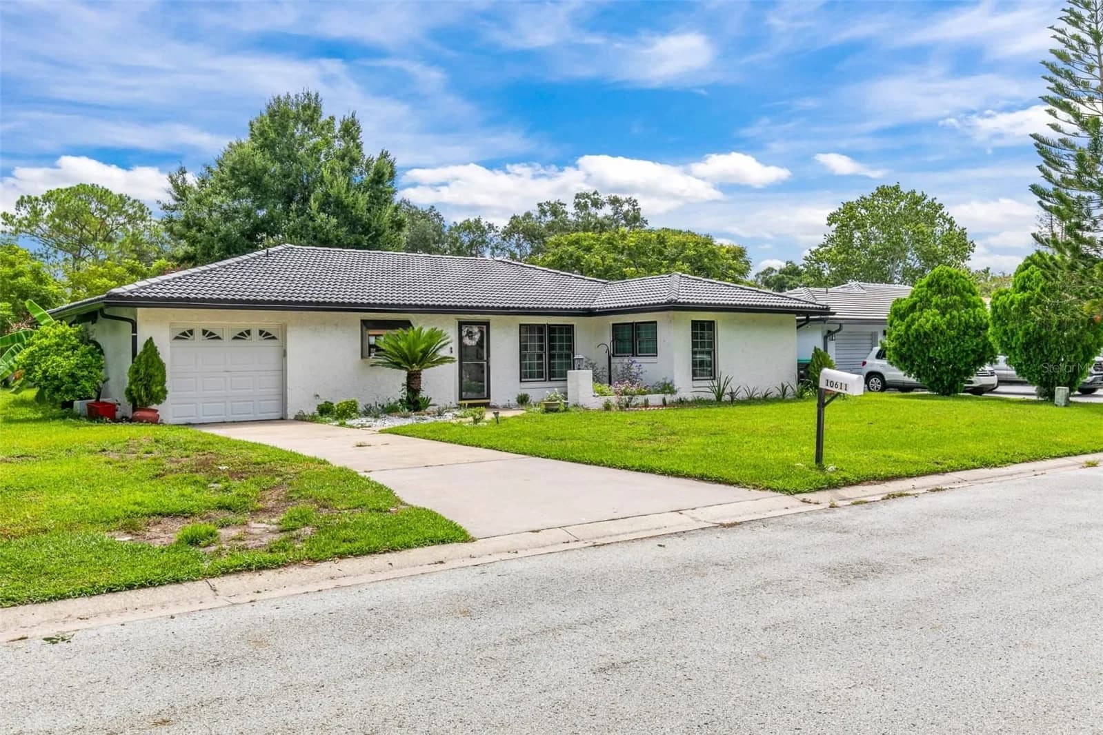 10611 DEERGRASS Lane