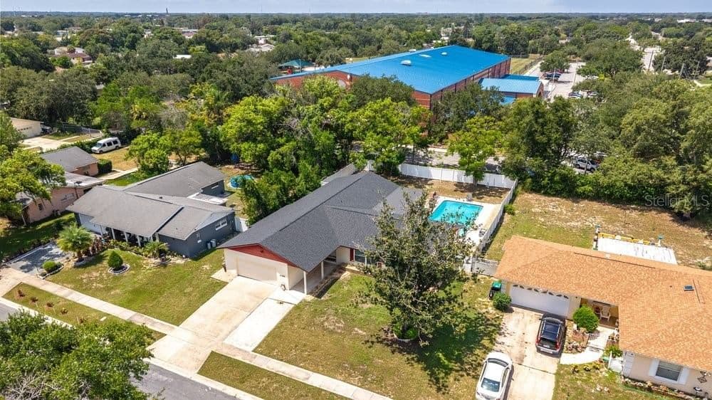 2086 WINNETKA Court