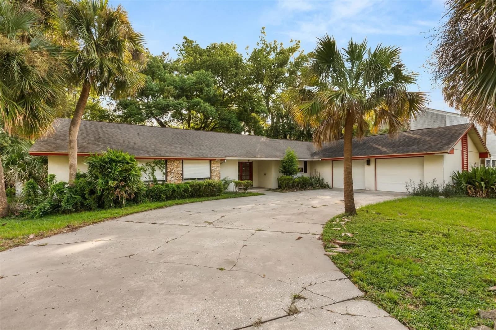 3889 LAKE ORLANDO