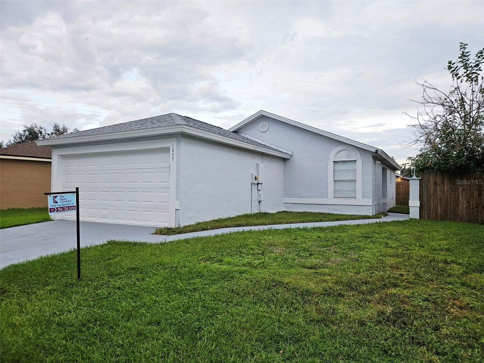 1047 FLORIDA HOLLY Drive