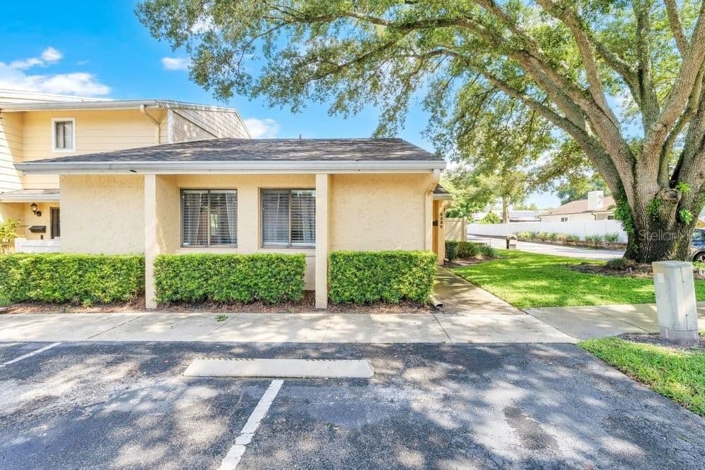 5395 EMERALD ISLE