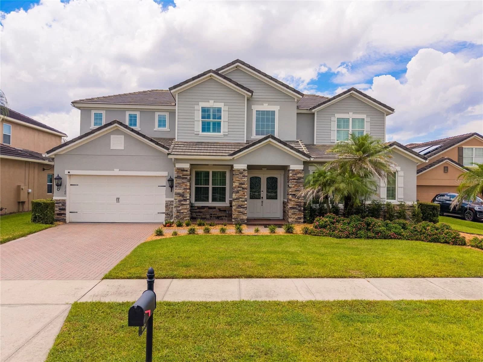 1720 LAKE ROBERTS LANDING Drive