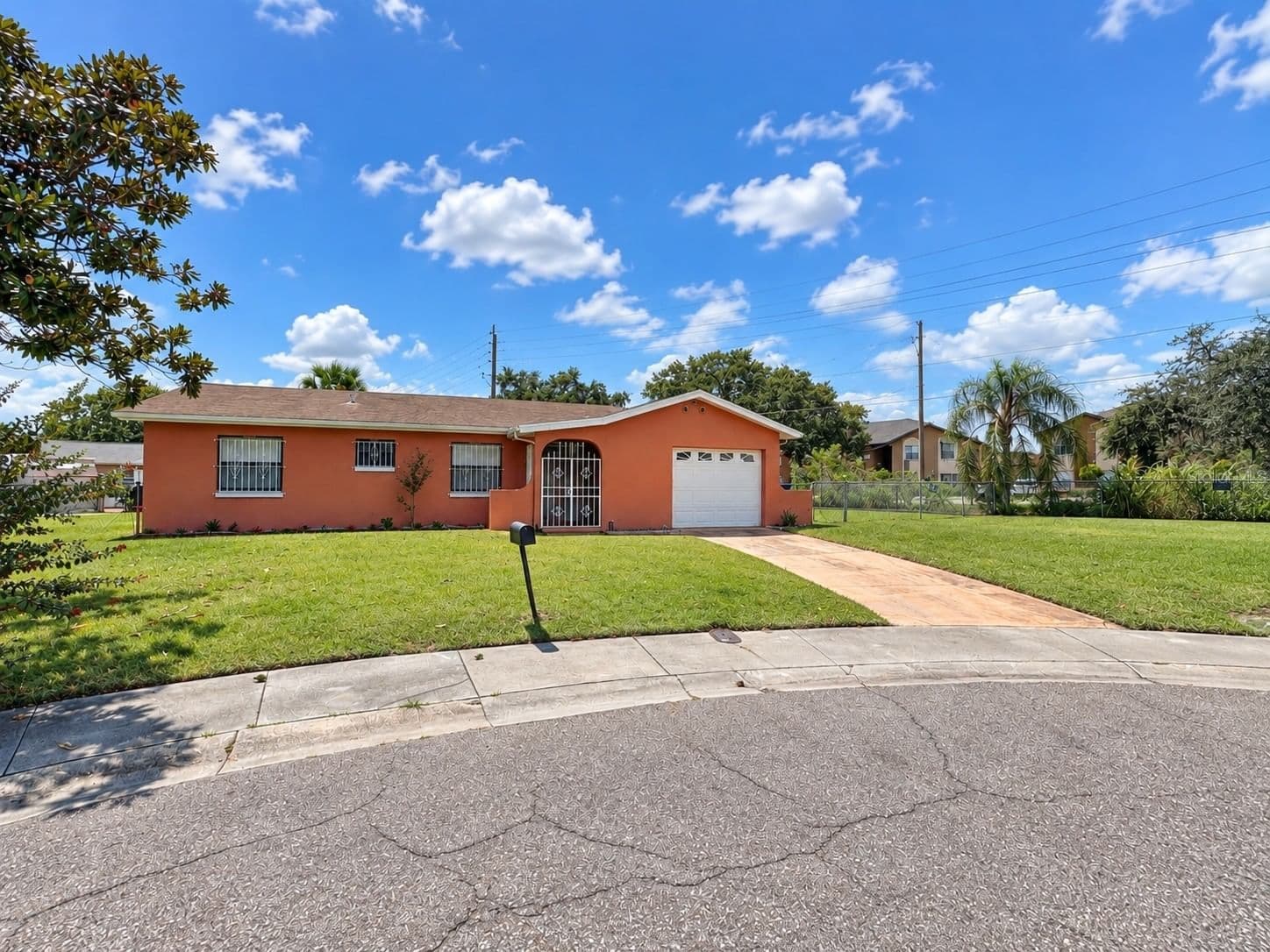 4068 CASTLEGATE Drive