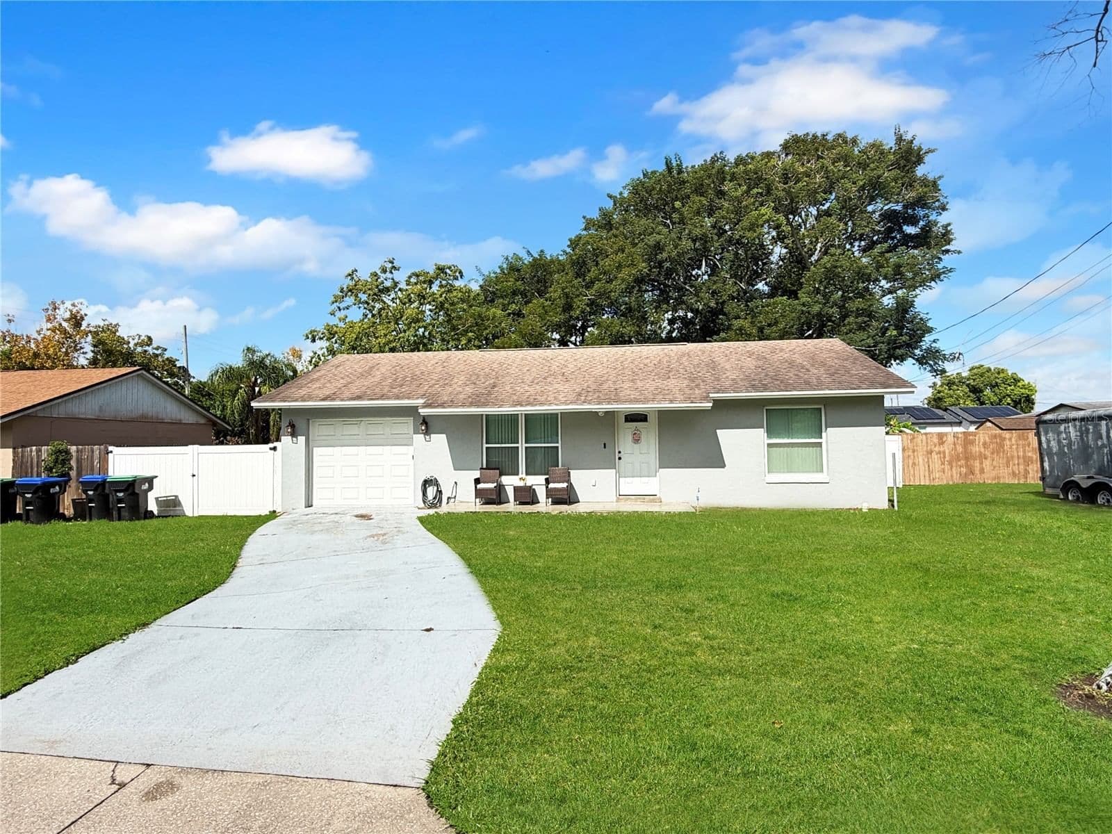 108 LAMAR