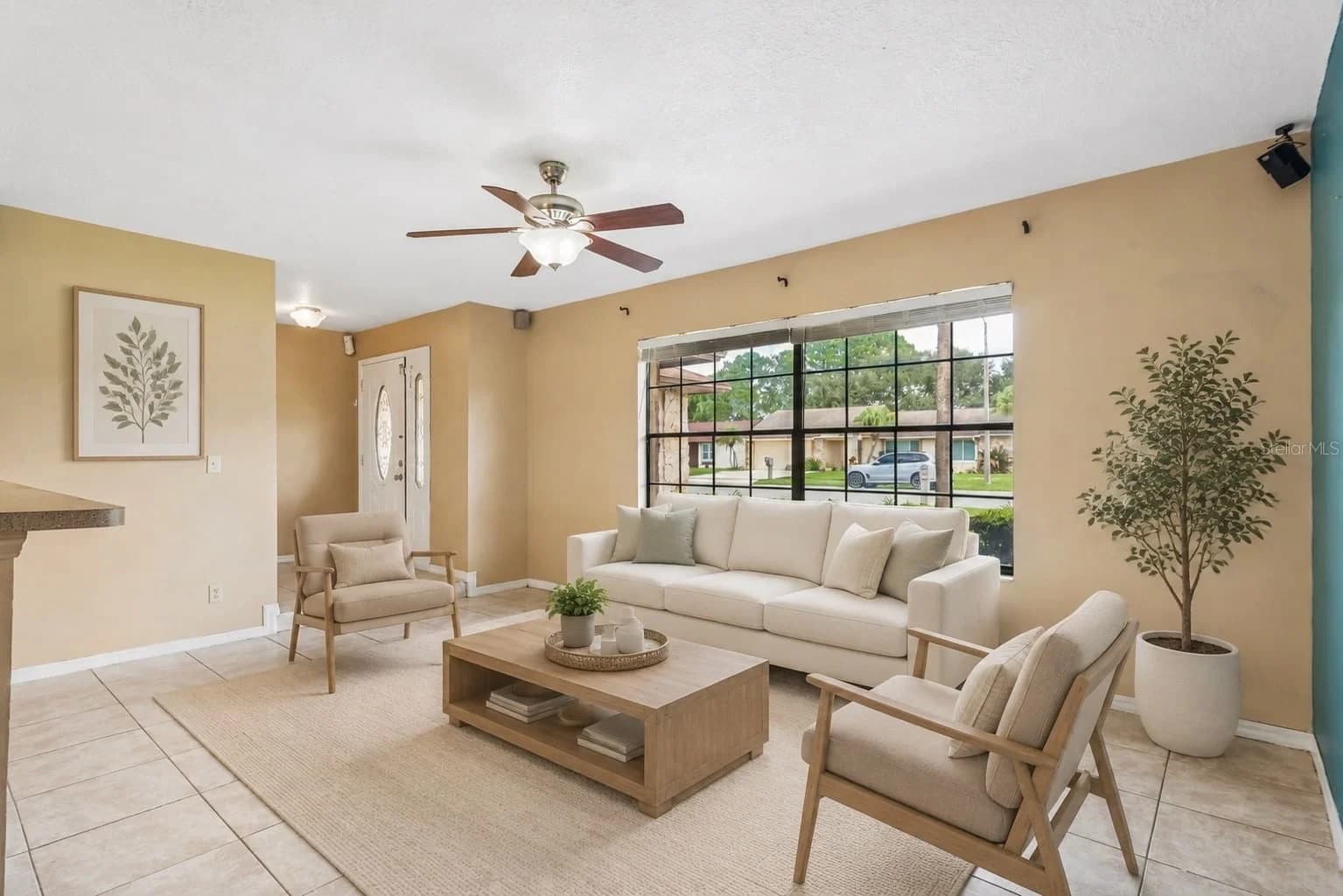 2402 WOODWAY