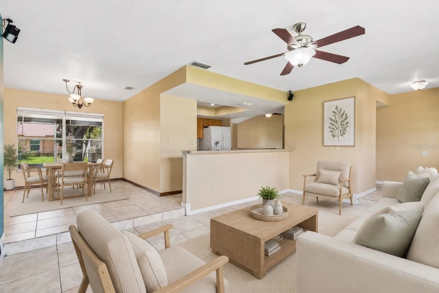 2402 WOODWAY