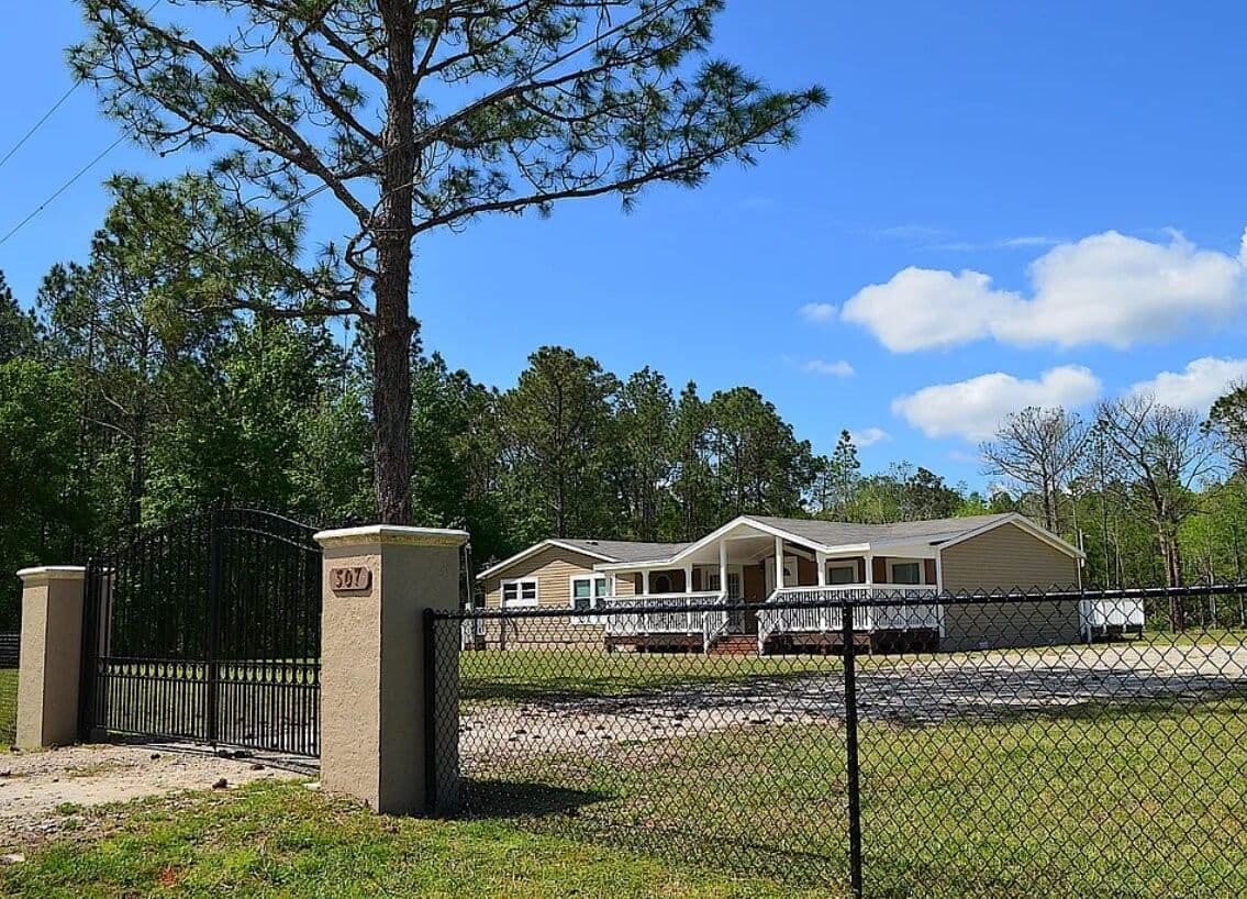 Listing photo