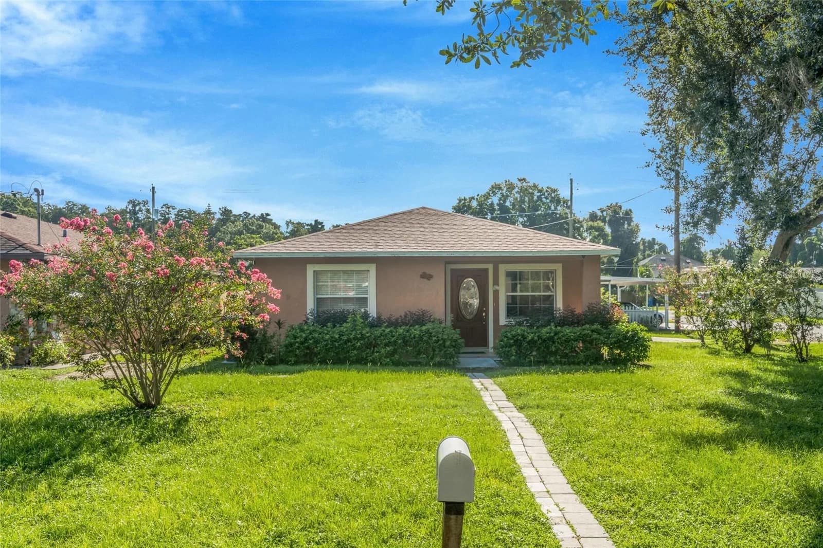 8001 HUBERT Avenue