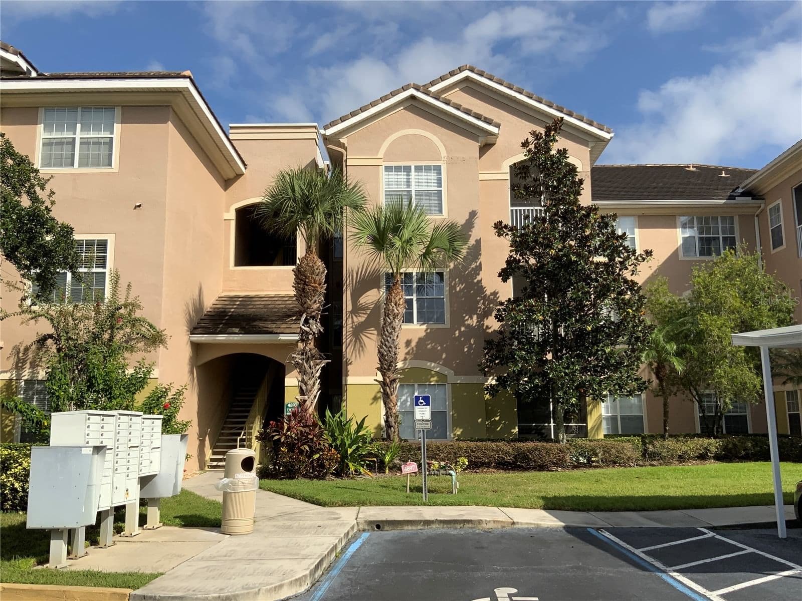 4897 CYPRESS WOODS