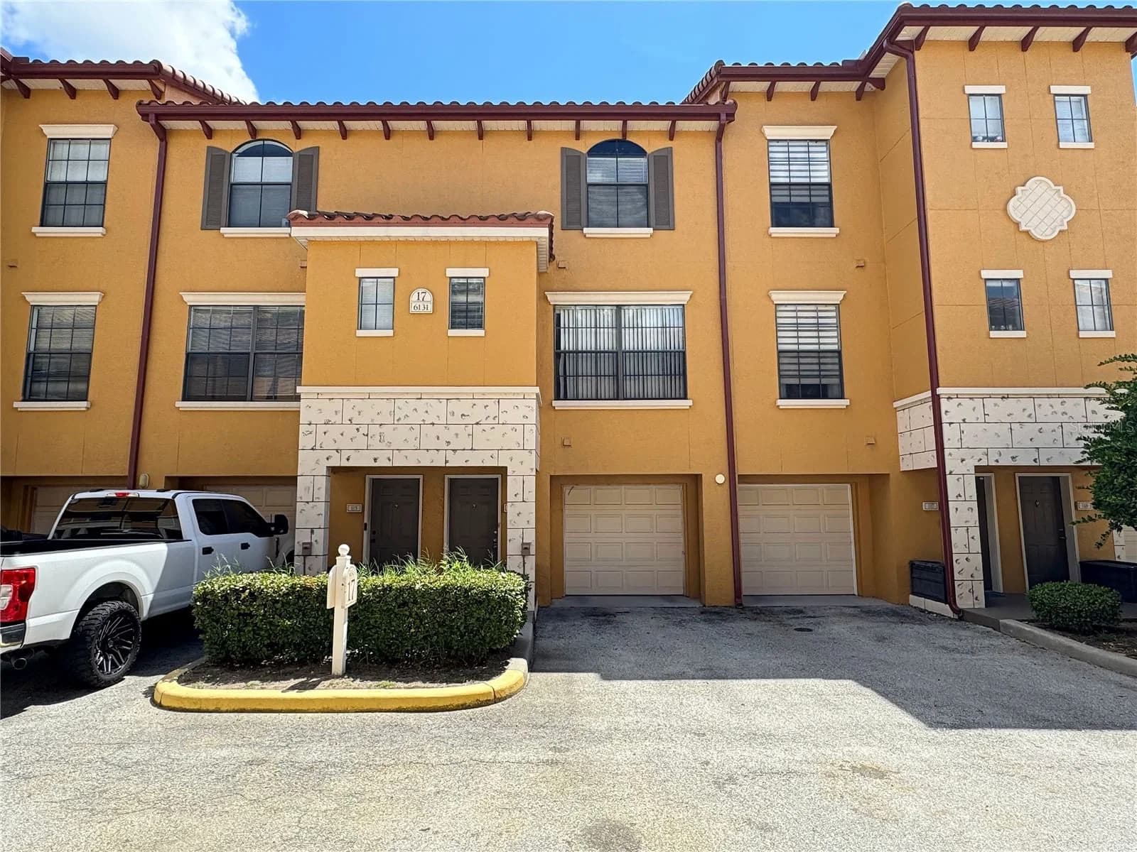 6131 METROWEST Boulevard #116