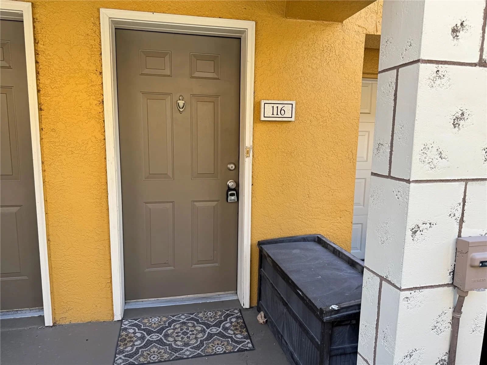 6131 METROWEST Boulevard #116