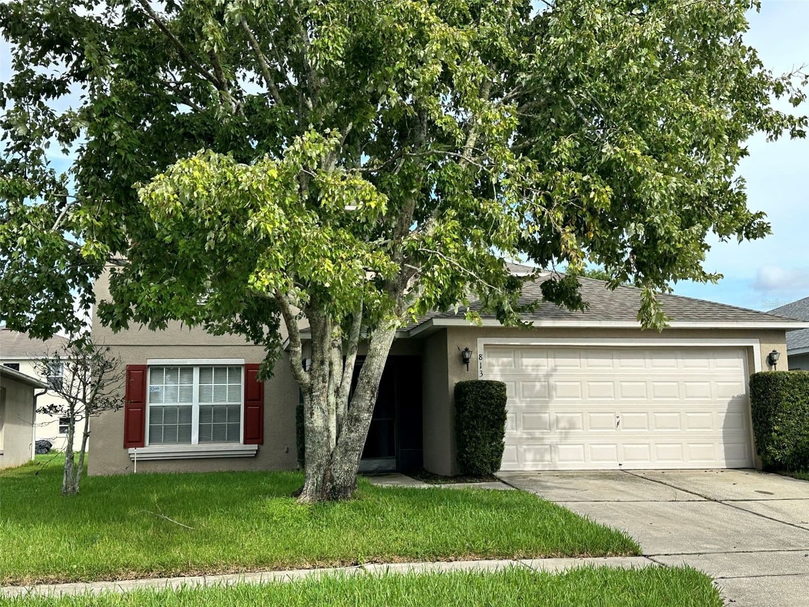 813 CLIFTON HILLS ST.