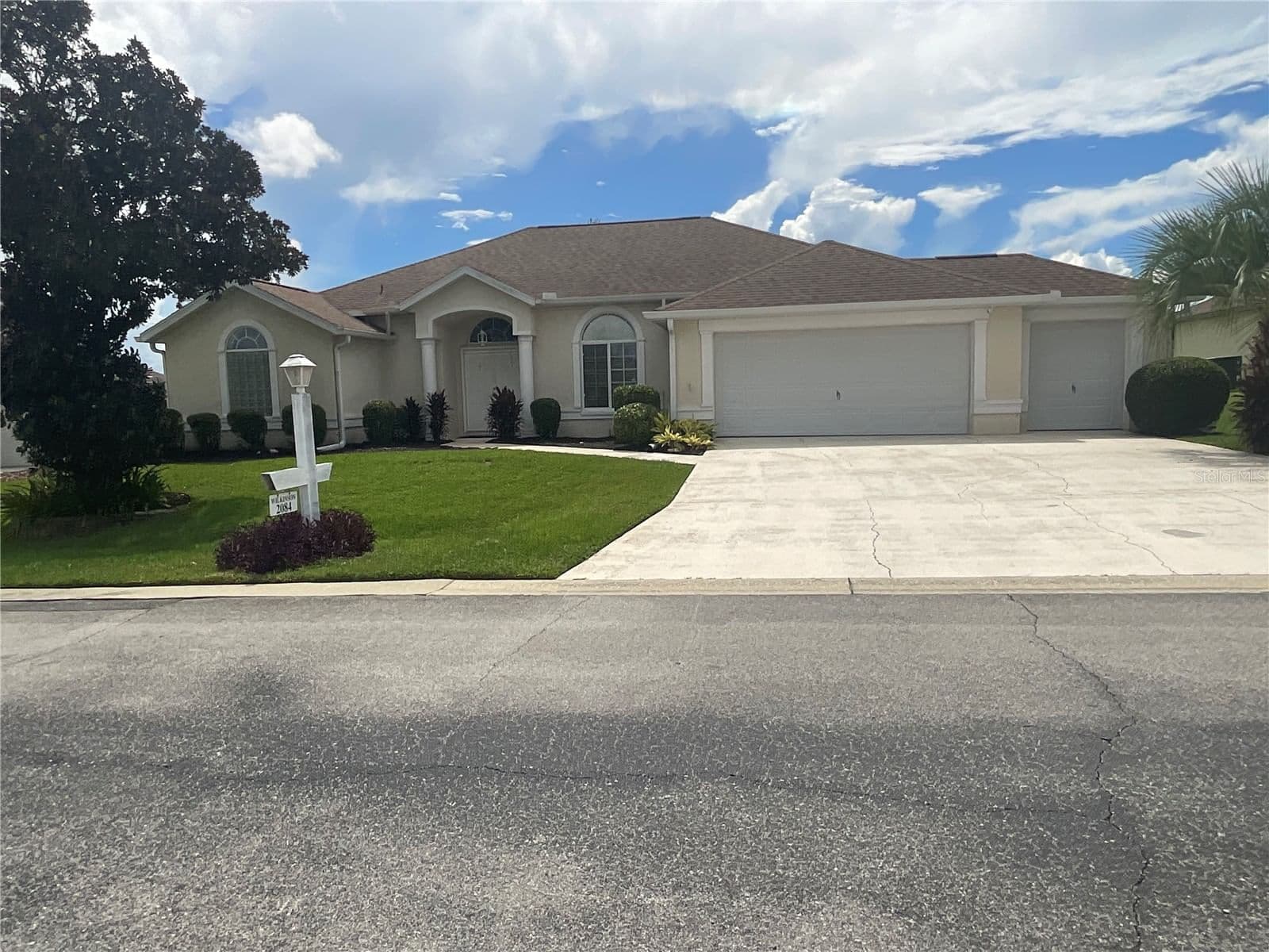 2084 50TH Circle