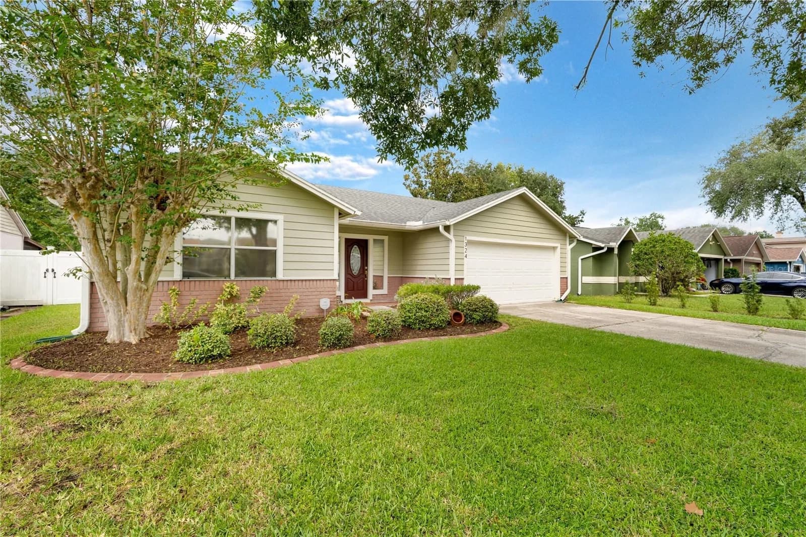 1324 SILVERTHORN Drive