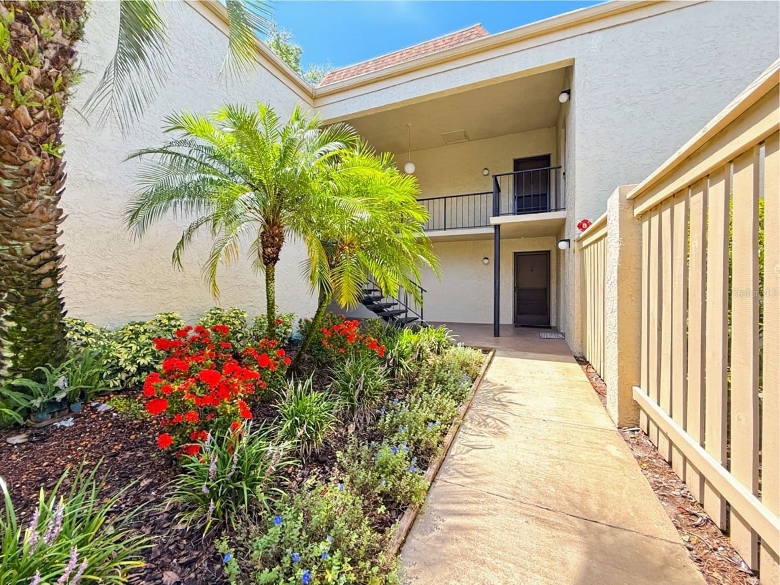 3284 SEMORAN Boulevard #11