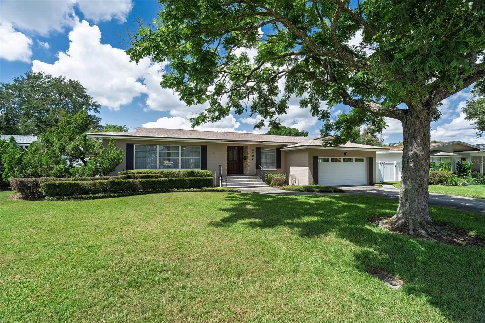 3206 ARDSLEY Drive