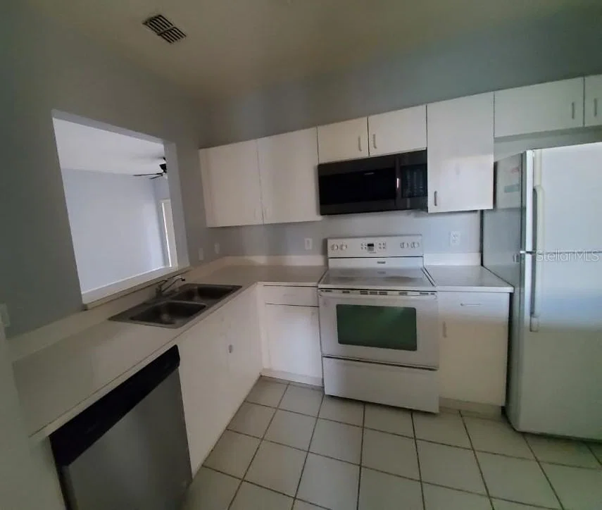 13215 VILLA VISTA Drive #203