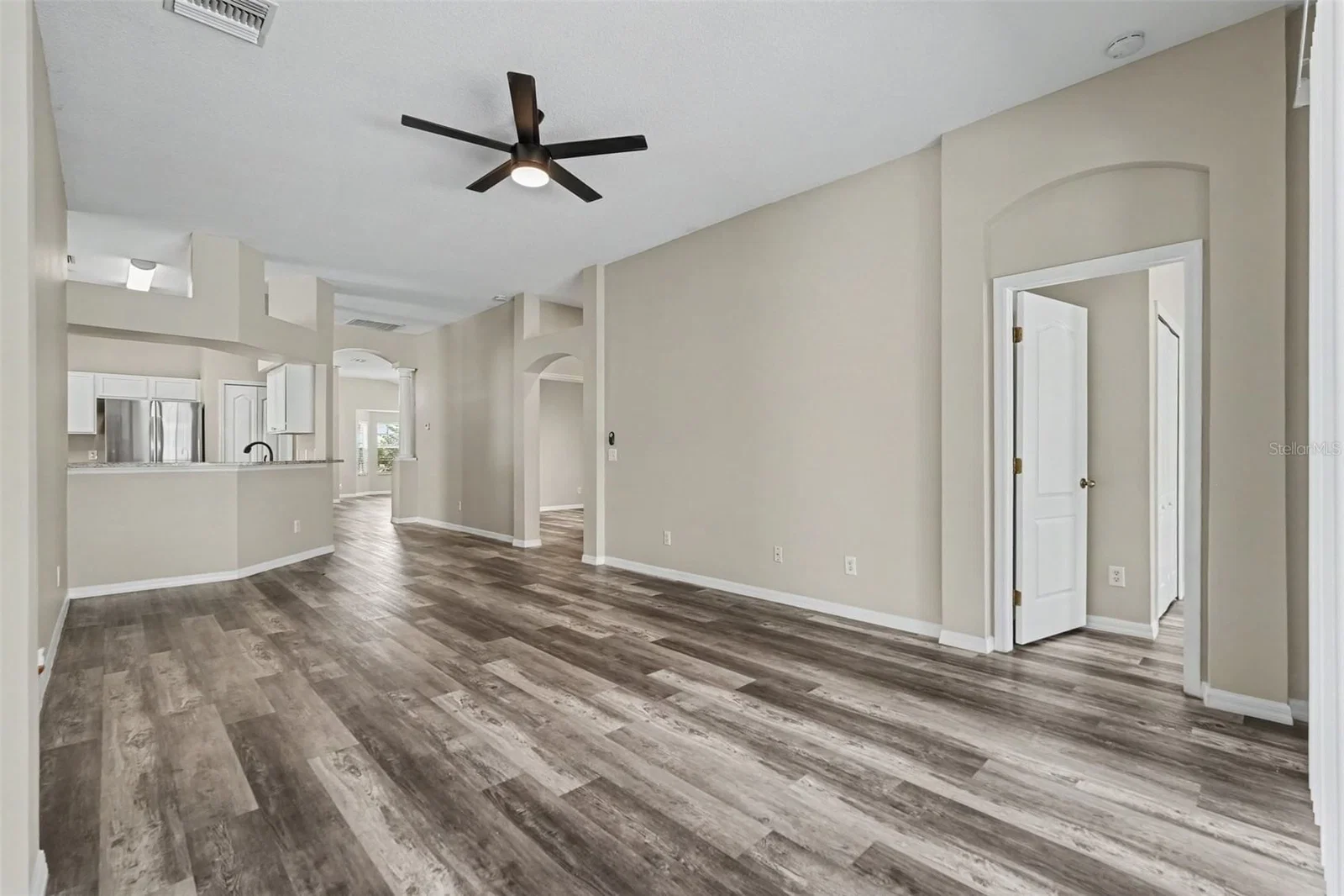 4204 MORNING BREEZE Court