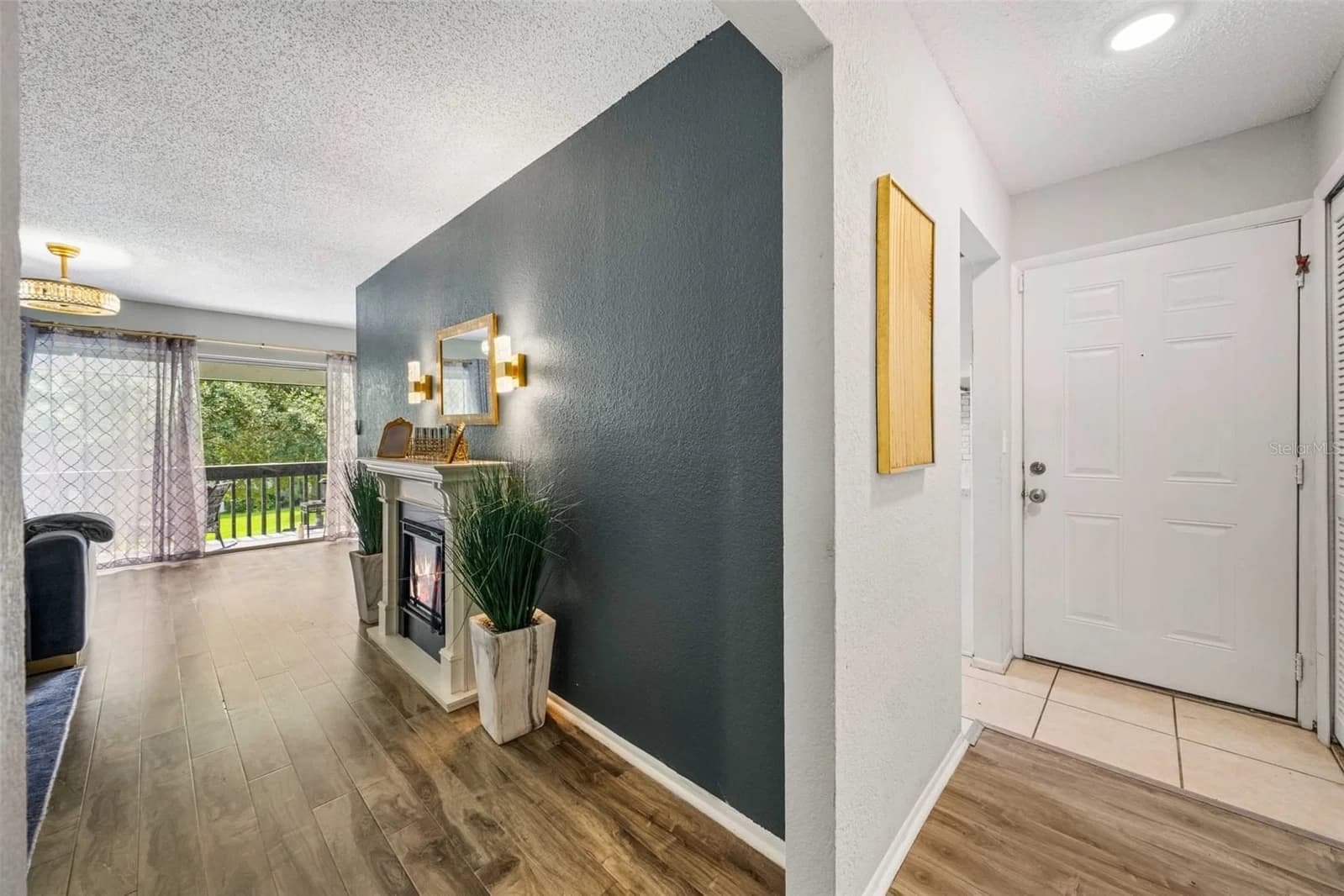 4309 SEMORAN Boulevard #3