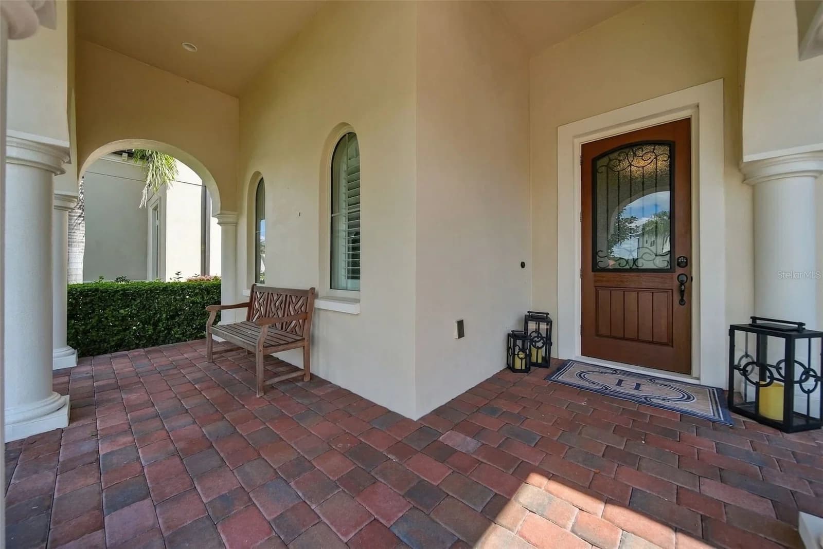 10698 ROYAL CYPRESS Way