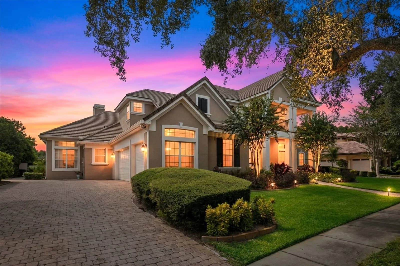 8754 SOUTHERN BREEZE Drive