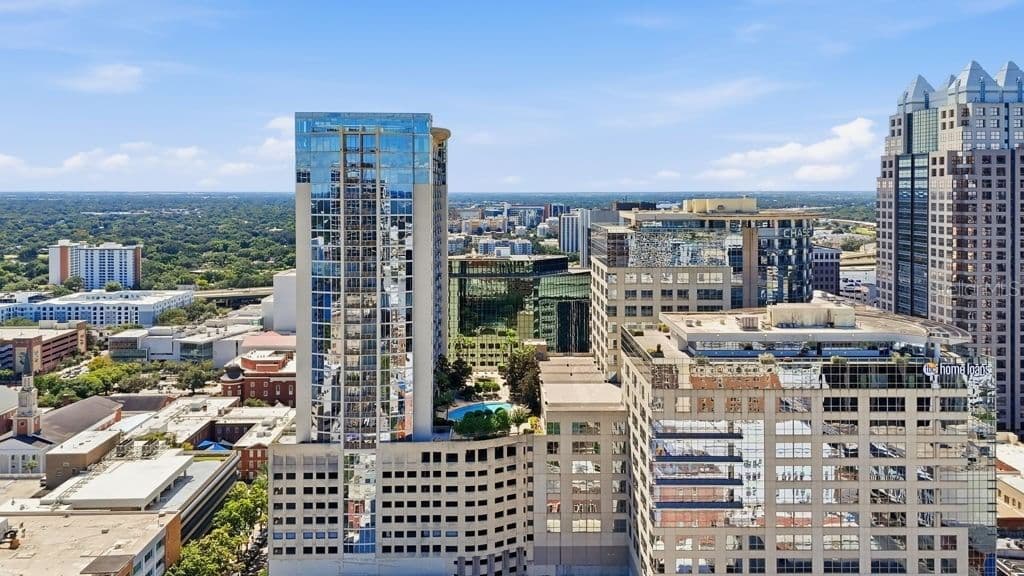 155 COURT Avenue #1816