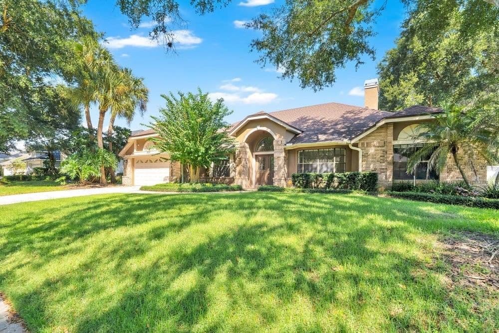 8021 LANDGROVE Court