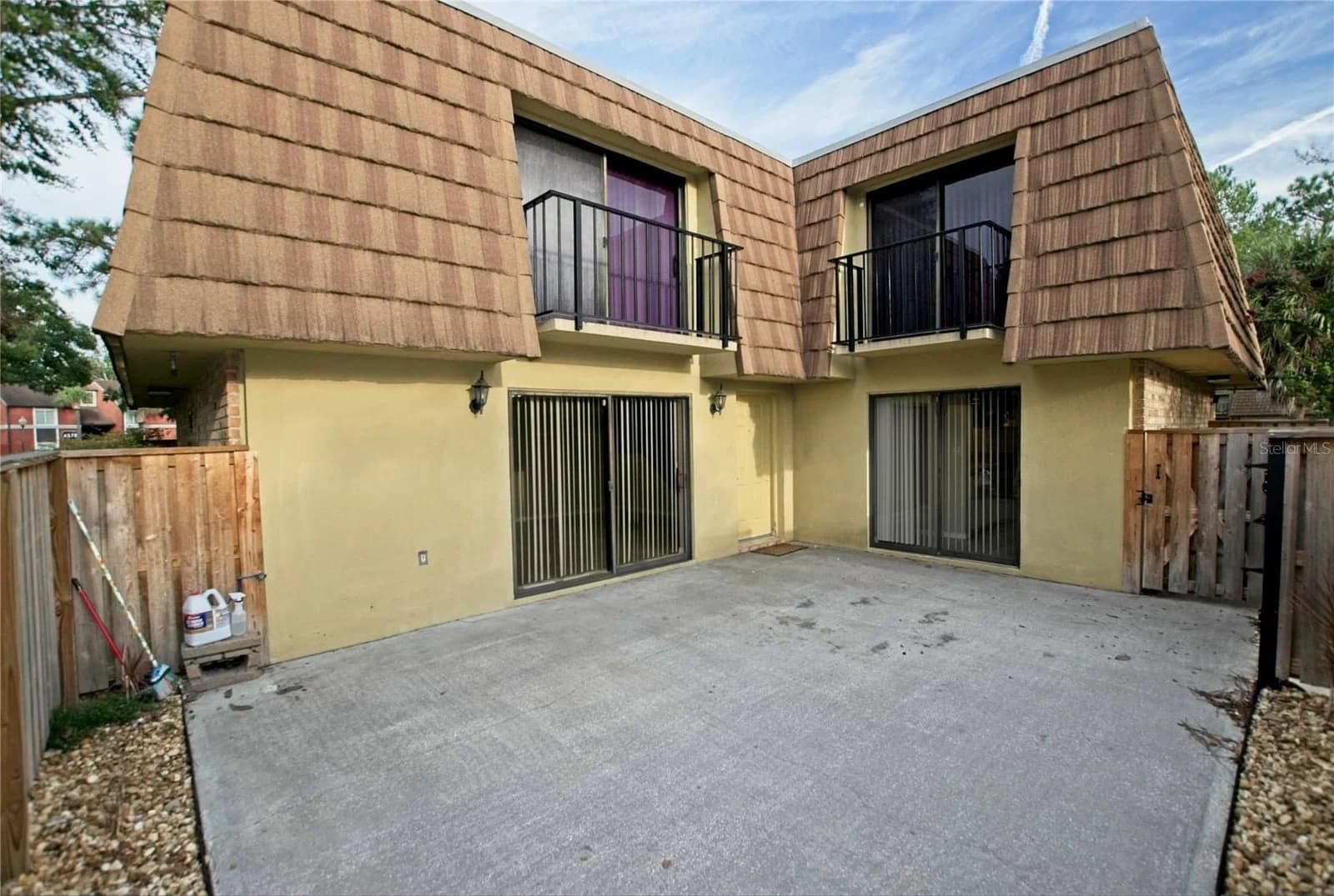 5373 BAMBOO Court #402