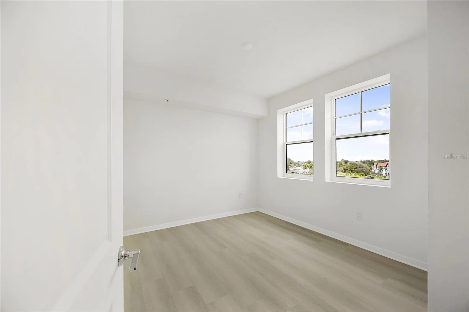 5563 MILLENIA PARK BLVD #412