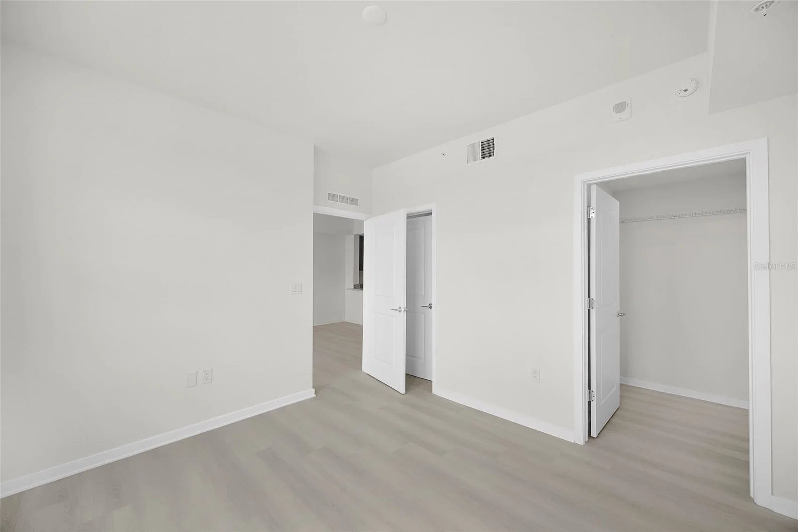 5563 MILLENIA PARK BLVD #412