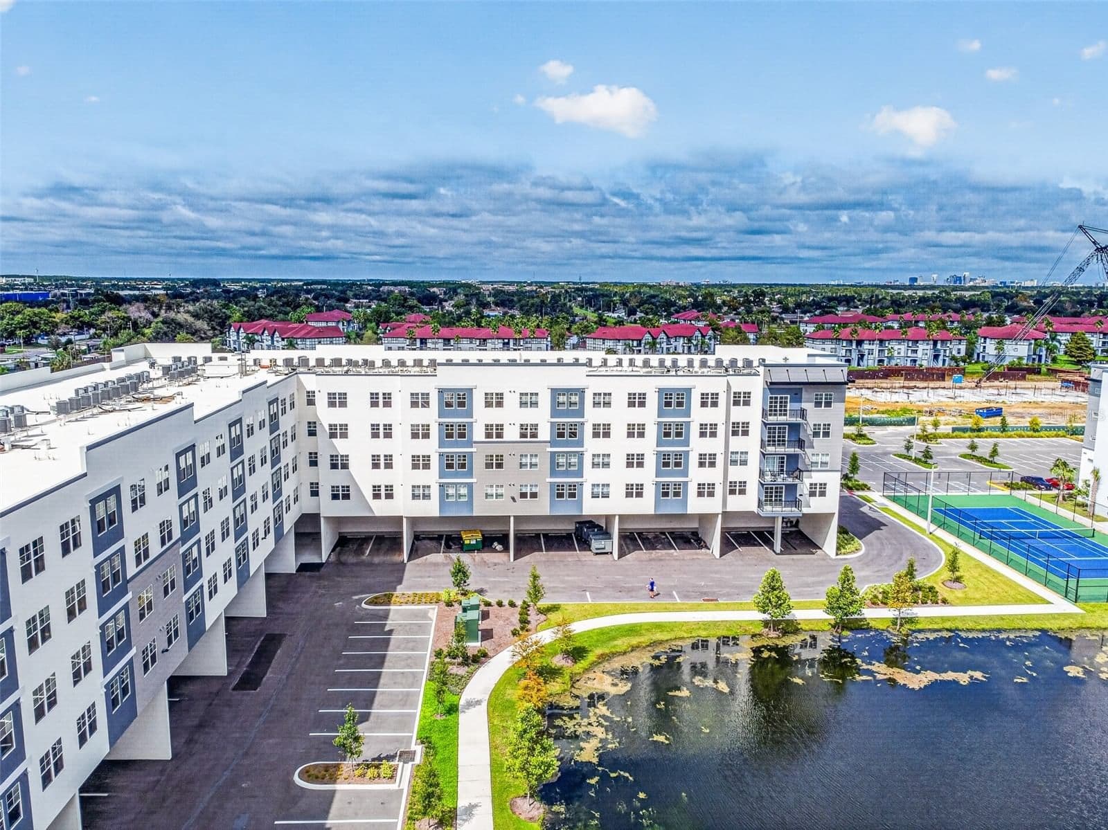 5563 MILLENIA PARK BLVD #517