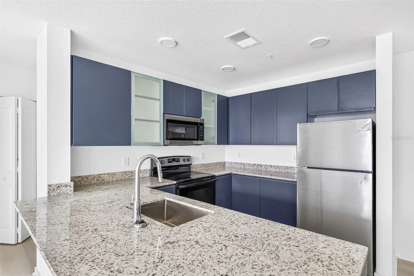 5563 MILLENIA PARK BLVD #503