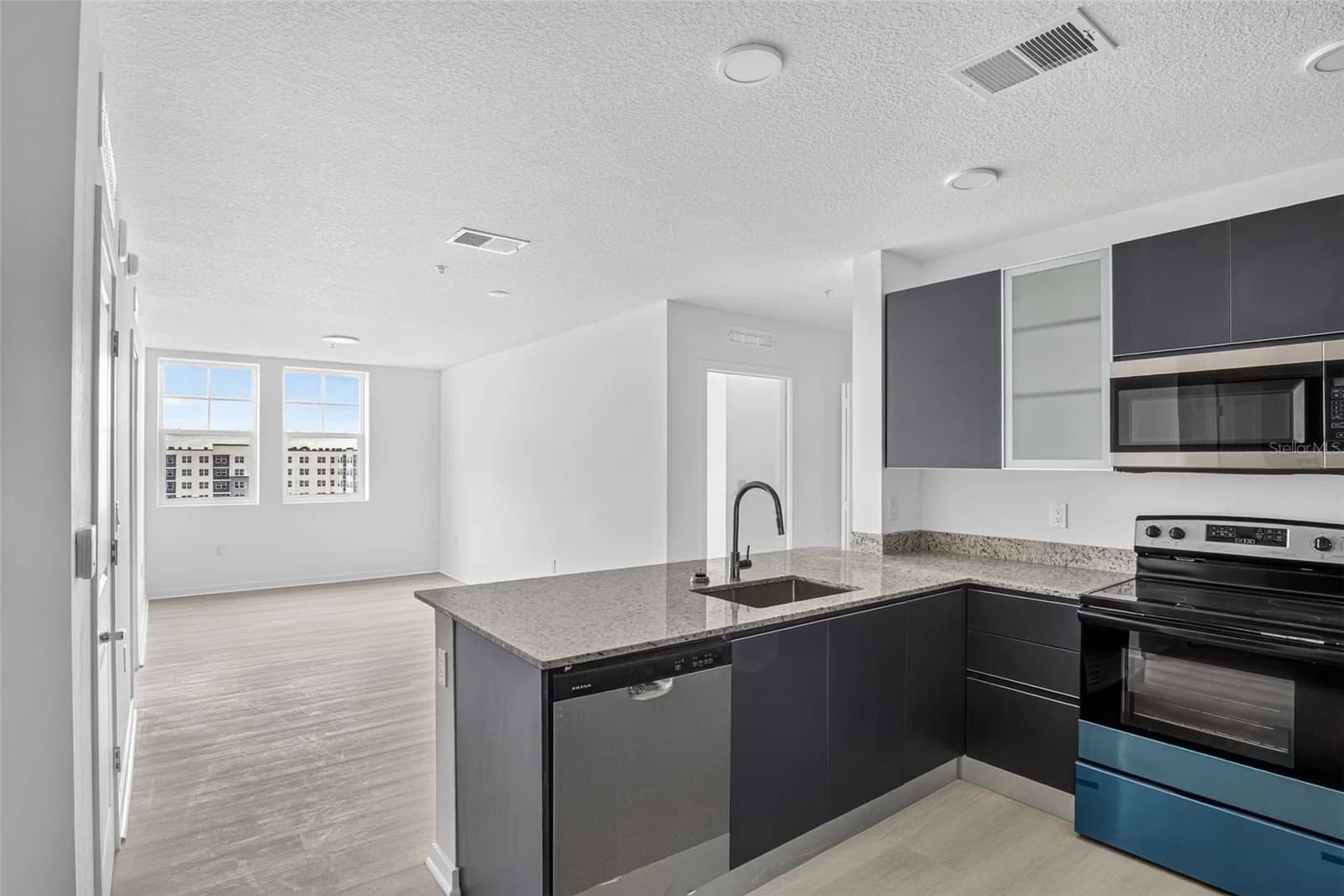 5563 MILLENIA PARK BLVD #503