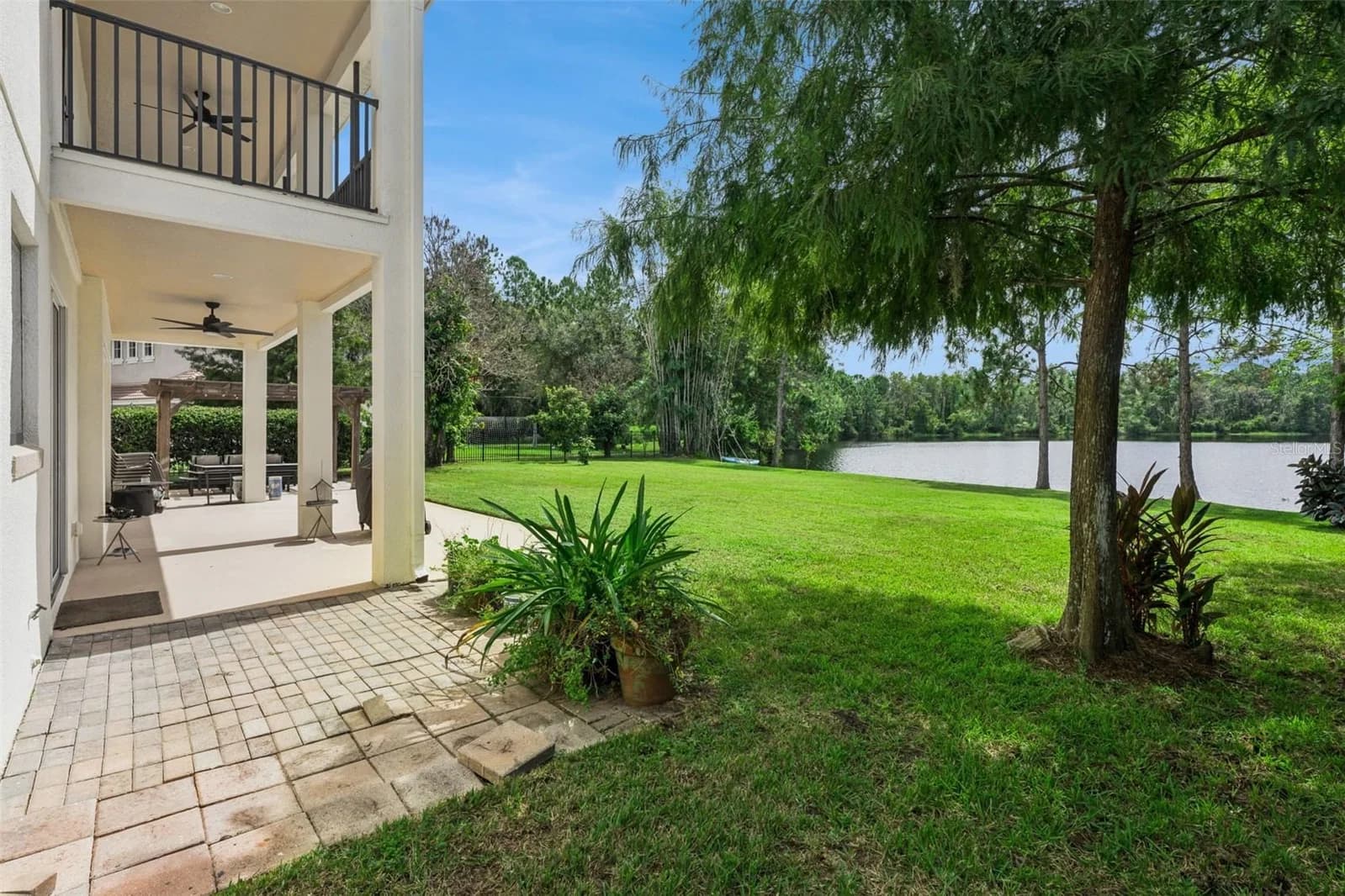 10072 OAK QUARRY Drive