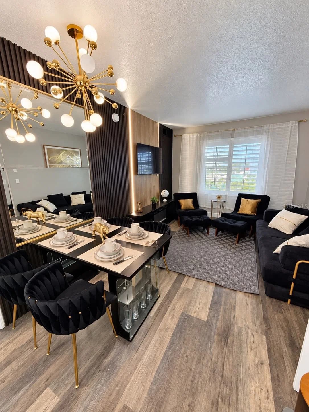 7601 CANADA Avenue #433/435