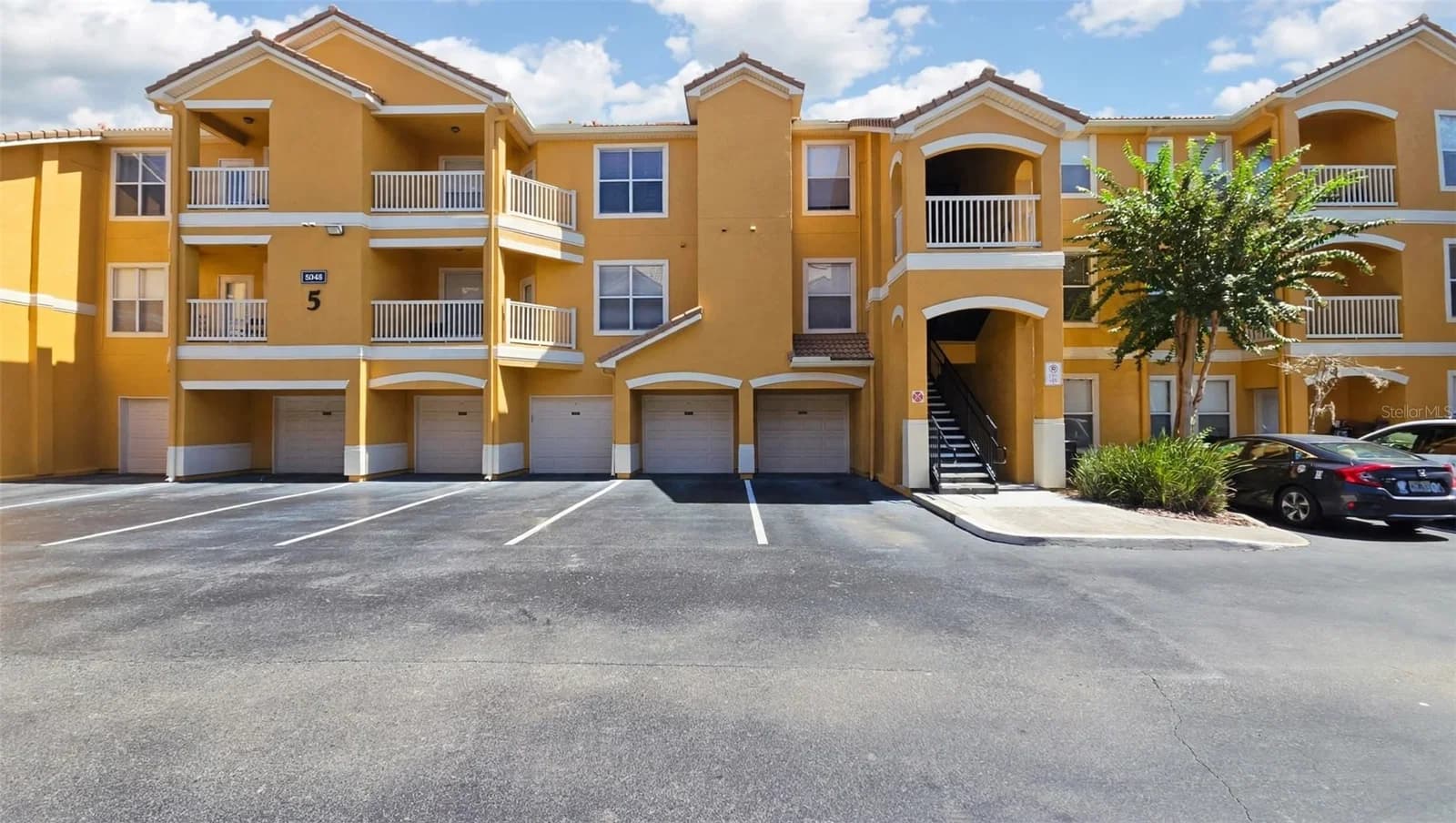 8848 VILLA VIEW Circle #206