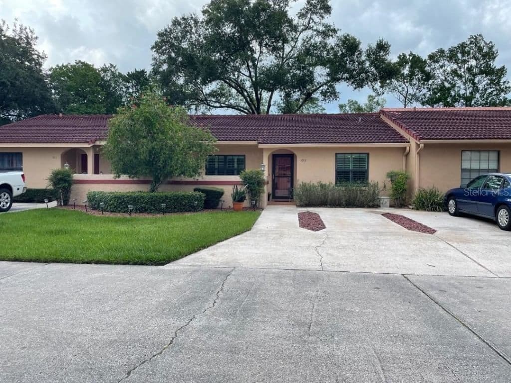 1915 34TH COURT