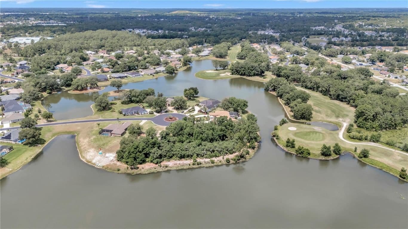 DIAMOND ISLAND AVE